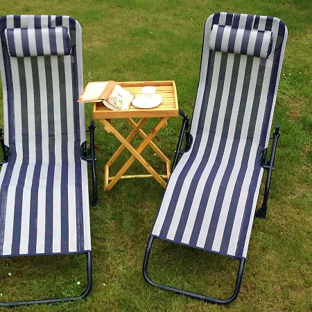 Blau Am Useriner Mit Garten Userin