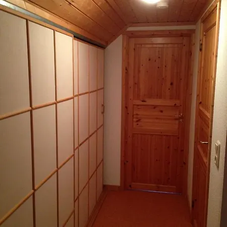 Blau Am Useriner Mit Garten * Userin